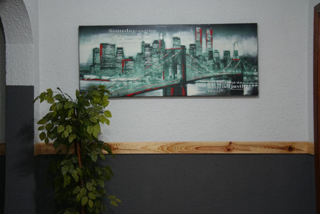 Hostal Restaurante Avenida De Madrid テラサ エクステリア 写真