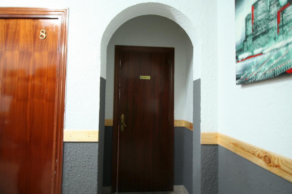 Hostal Restaurante Avenida De Madrid テラサ エクステリア 写真