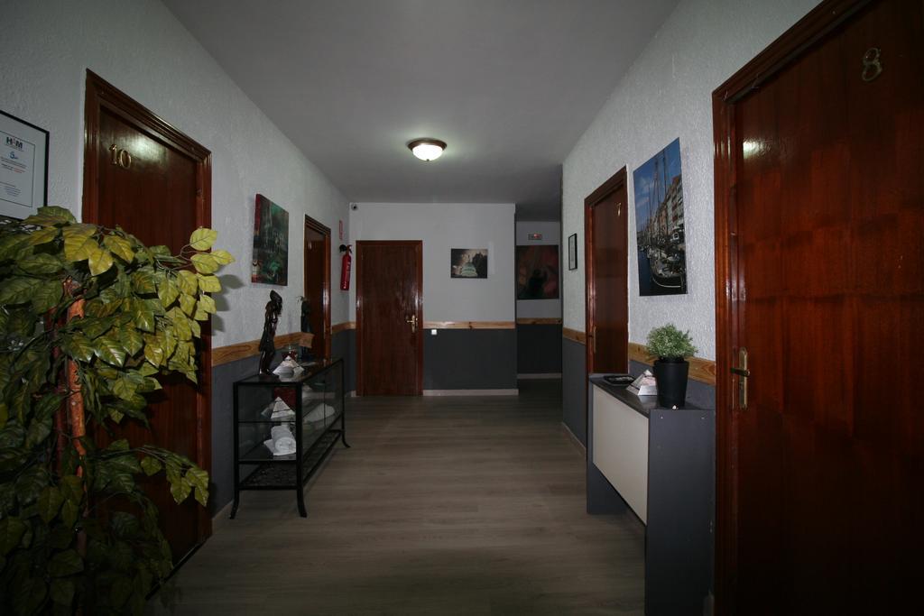 Hostal Restaurante Avenida De Madrid テラサ エクステリア 写真
