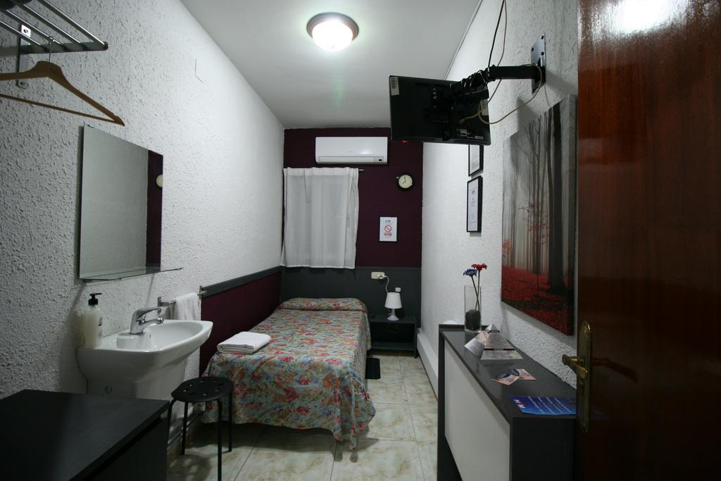 Hostal Restaurante Avenida De Madrid テラサ 部屋 写真
