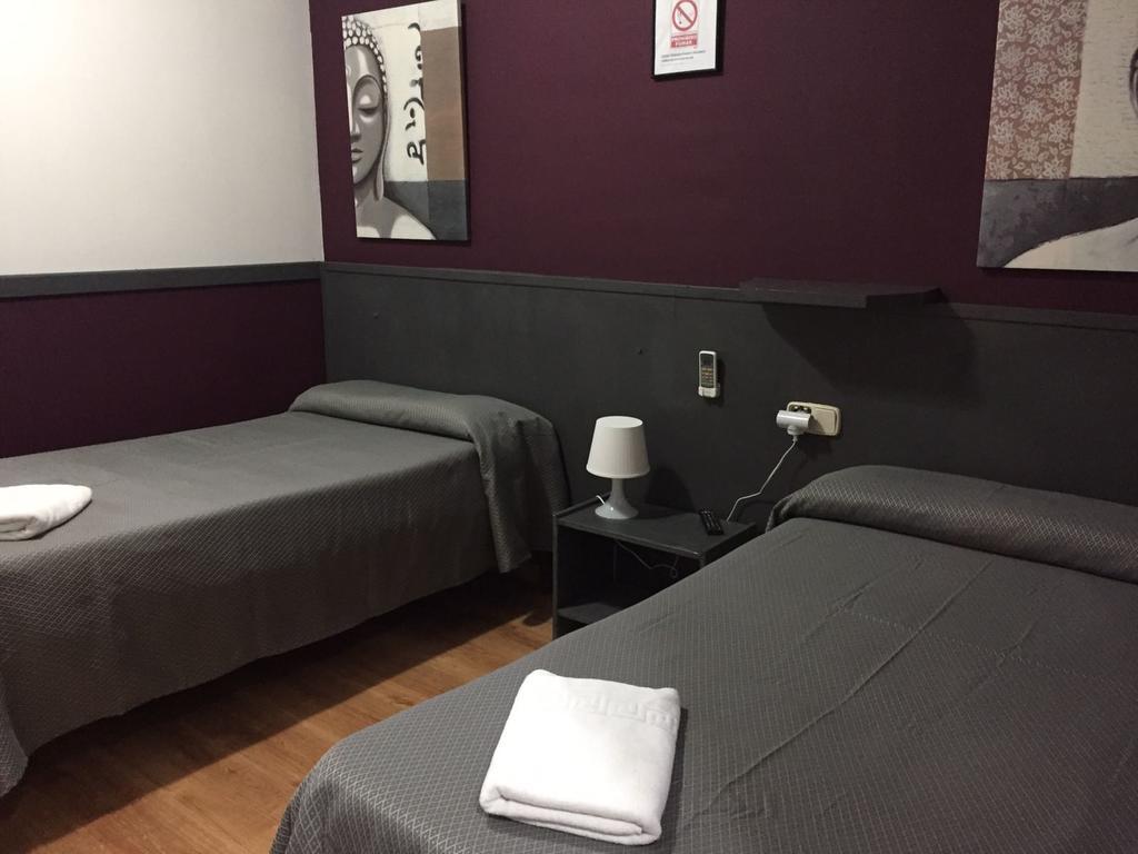 Hostal Restaurante Avenida De Madrid テラサ エクステリア 写真