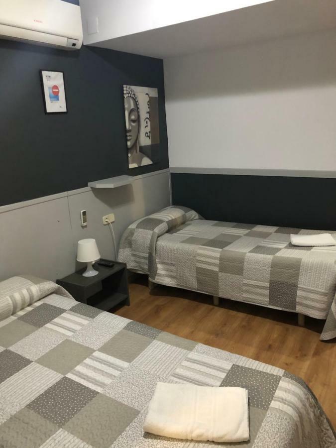 Hostal Restaurante Avenida De Madrid テラサ エクステリア 写真